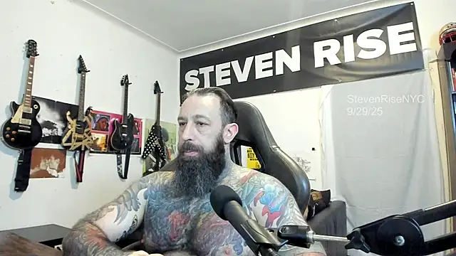 Snapshot of StevenRiseNYC chatting on September 2025 11:59:02 AM StevenRiseNYC online show from September 2025 11:59:02 AM