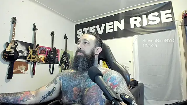 Snapshot of StevenRiseNYC chatting on October 2025 12:14:02 PM StevenRiseNYC online show from October 2025 12:14:02 PM
