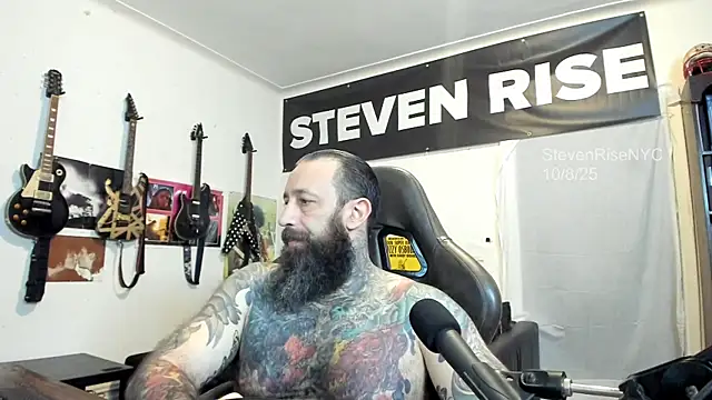 Snapshot of StevenRiseNYC chatting on October 2025 12:41:02 AM StevenRiseNYC online show from October 2025 12:41:02 AM