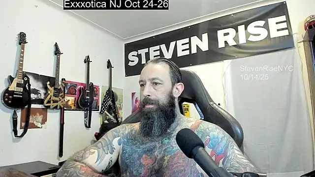 Snapshot of StevenRiseNYC chatting on October 2025 12:50:01 PM StevenRiseNYC online show from October 2025 12:50:01 PM