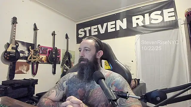 Snapshot of StevenRiseNYC chatting on October 2025 12:48:02 PM StevenRiseNYC online show from October 2025 12:48:02 PM