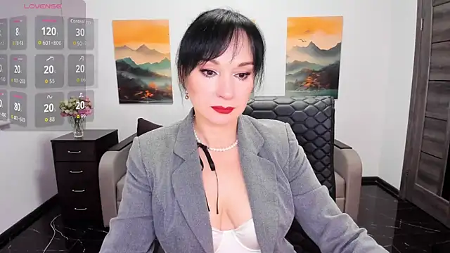 Sofia Ford online show from October 2025 06:44:02 AM