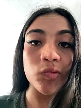 Chiqui cute online show from October 2025 03:55:02 PM