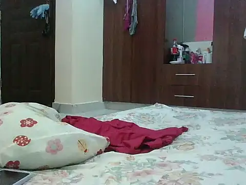 Snapshot of sweet-fancy chatting on October 2025 07:01:02 AM sweet-fancy online show from October 2025 07:01:02 AM