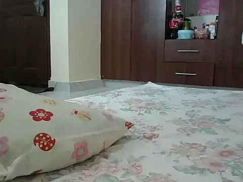 Snapshot of sweet-fancy chatting on October 2025 07:12:02 AM sweet-fancy online show from October 2025 07:12:02 AM