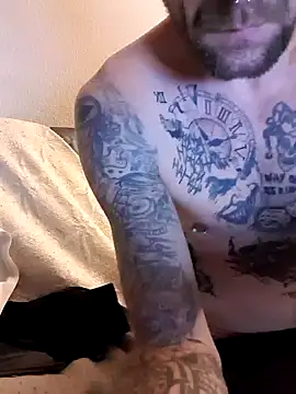 PIercingBoy38 online show from December 2024 11:46:02 PM