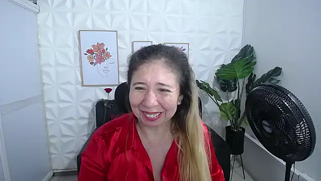 Valentinaa mature online show from February 2025 12:04:01 AM