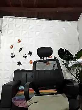 Valentinaa mature online show from October 2025 11:13:01 PM