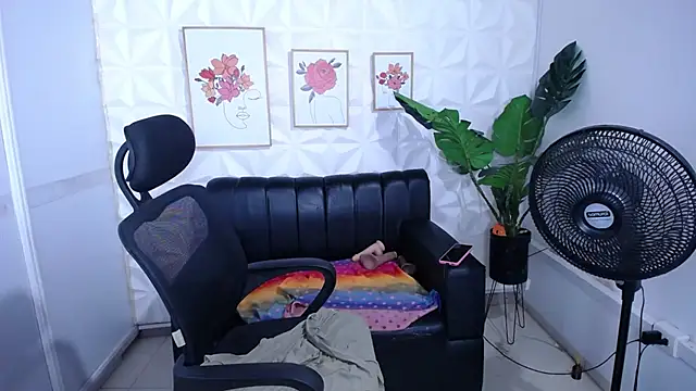 Valentinaa mature online show from November 2025 11:26:02 PM