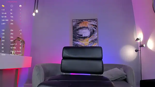 LizzHamilton   online show from January 2025 01:06:01 AM