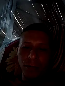 Snapshot of Somospareja1987 chatting on October 2025 11:55:01 AM Somospareja1987 online show from October 2025 11:55:01 AM