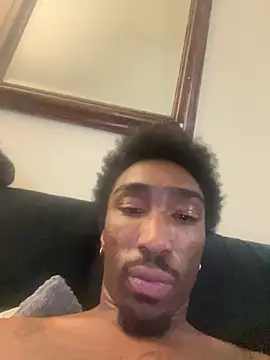 LawrenceBanques online show from February 2025 05:07:01 PM