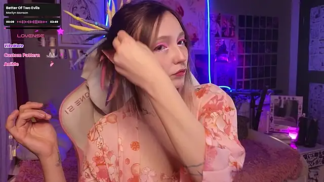 Evie Ro online show from November 2025 09:25:02 PM