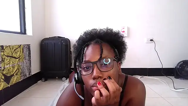 Snapshot of Ashaichious chatting on October 2025 06:32:02 PM Ashaichious online show from October 2025 06:32:02 PM