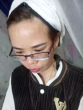   Mai-love19   online show from January 2025 11:34:02 AM