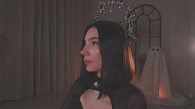 Snapshot of AmyArmstrong chatting on October 2025 12:43:02 AM AmyArmstrong online show from October 2025 12:43:02 AM