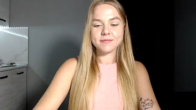 Snapshot of Sunbeam_ chatting on September 2025 08:58:02 PM Sunbeam online show from September 2025 08:58:02 PM