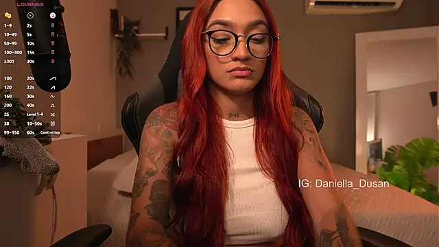 Snapshot of DaniDusan_ chatting on December 2024 12:52:01 AM DaniDusan online show from December 2024 12:52:01 AM