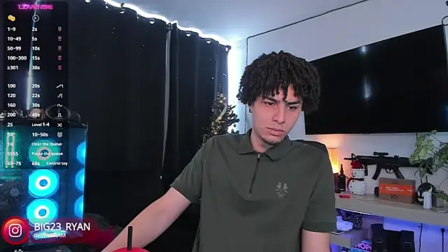 Snapshot of bigryann23 chatting on December 2024 04:30:01 PM bigryann23 online show from December 2024 04:30:01 PM