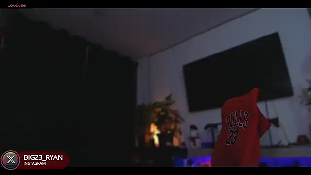 Snapshot of bigryann23 chatting on February 2025 02:38:02 AM bigryann23 online show from February 2025 02:38:02 AM