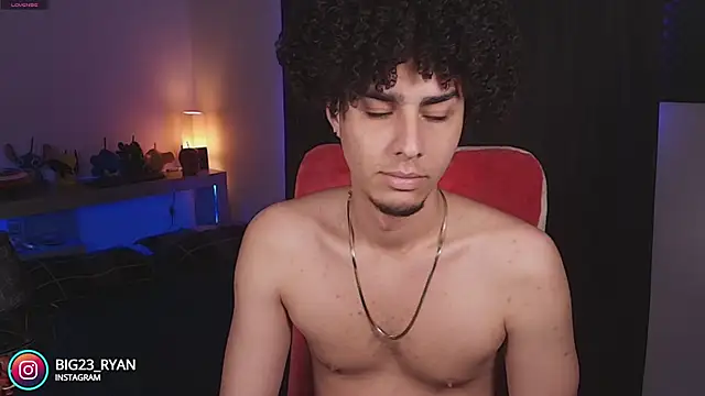 Snapshot of bigryann23 chatting on October 2025 01:48:02 AM bigryann23 online show from October 2025 01:48:02 AM