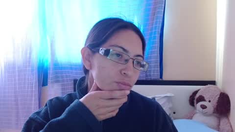 paola online show from January 2025 10:01:01 PM
