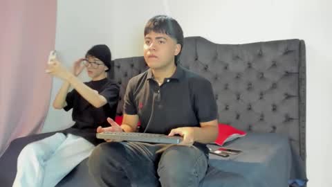 Snapshot of 3guy3 chatting on November 2025 07:08:02 PM Guy 1 Guy 2 Guy 3. online show from November 2025 07:08:02 PM