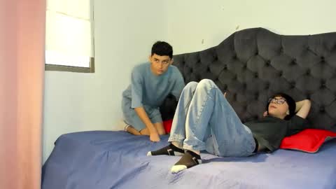 Snapshot of 3guy3 chatting on November 2025 08:00:01 PM Guy 1 Guy 2 Guy 3. online show from November 2025 08:00:01 PM