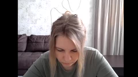 Snapshot of 69riley_reid69 chatting on November 2025 05:50:02 AM 69Riley Reid69 online show from November 2025 05:50:02 AM