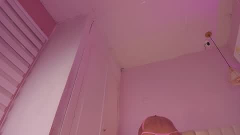 _aleja_x online show from November 2025 11:31:01 AM