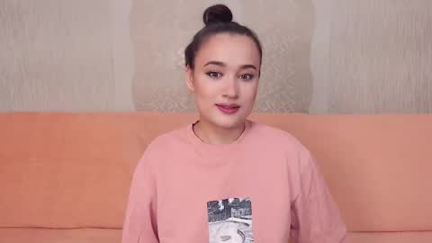 Diana online show from December 2025 09:42:02 PM