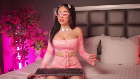 Anna online show from January 2025 08:25:02 PM