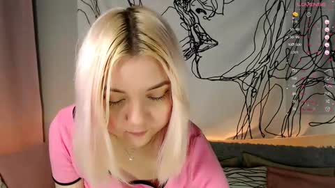 Elizabeth online show from March 2025 06:51:02 PM
