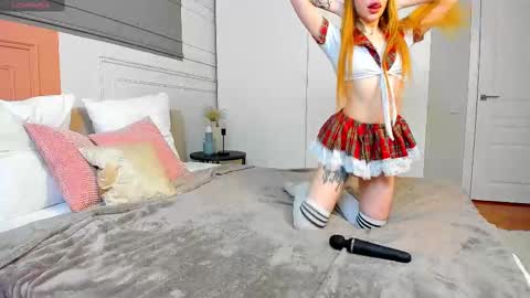 Snapshot of _bunnydollstella_ chatting on March 2025 01:42:02 AM Stella online show from March 2025 01:42:02 AM