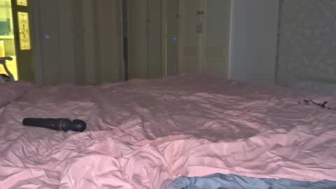 Snapshot of _bunnydollstella_ chatting on December 2025 03:33:01 AM Stella online show from December 2025 03:33:01 AM