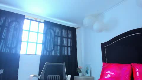 _cleo_hott online show from February 2025 06:38:01 PM