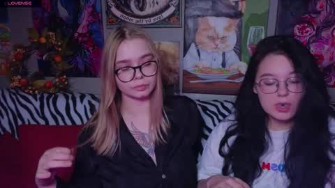 Snapshot of _favorite_ chatting on November 2025 05:45:03 PM KENDALL NATHAN MARRY RYANPVT IS OPEN online show from November 2025 05:45:03 PM