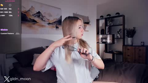 Rina online show from February 2025 07:38:02 PM