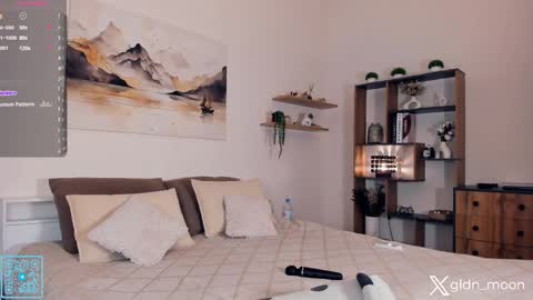 Rina online show from September 2025 06:09:02 PM