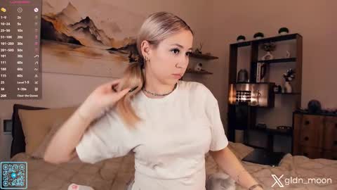 Rina online show from October 2025 08:09:02 PM