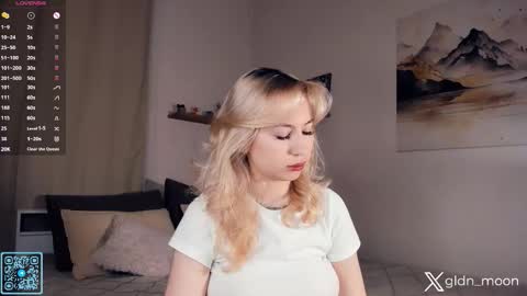 Rina online show from November 2025 09:21:02 PM