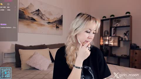 Rina online show from December 2025 08:48:01 PM