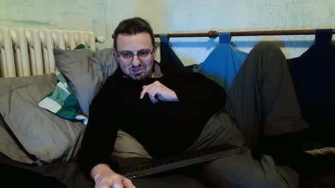 Manuel online show from January 2025 12:26:02 AM