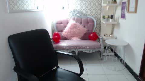 vivi online show from February 2025 08:14:02 PM