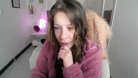vivi online show from September 2025 07:59:01 PM