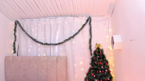 Ivy 3 online show from December 2024 06:39:01 PM