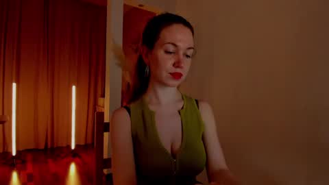 Alice online show from February 2025 07:03:02 PM