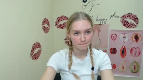 Clara online show from December 2024 03:10:01 PM