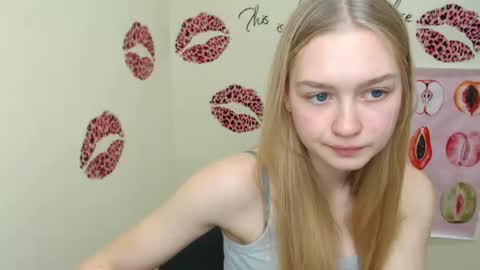Clara online show from December 2024 12:12:02 PM