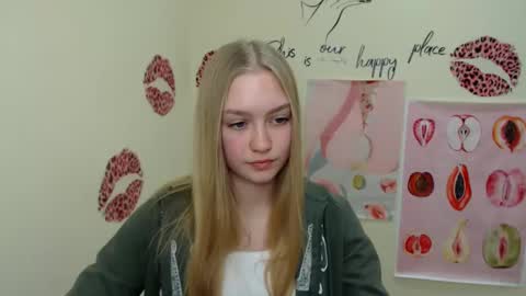 Clara online show from January 2025 11:00:02 AM